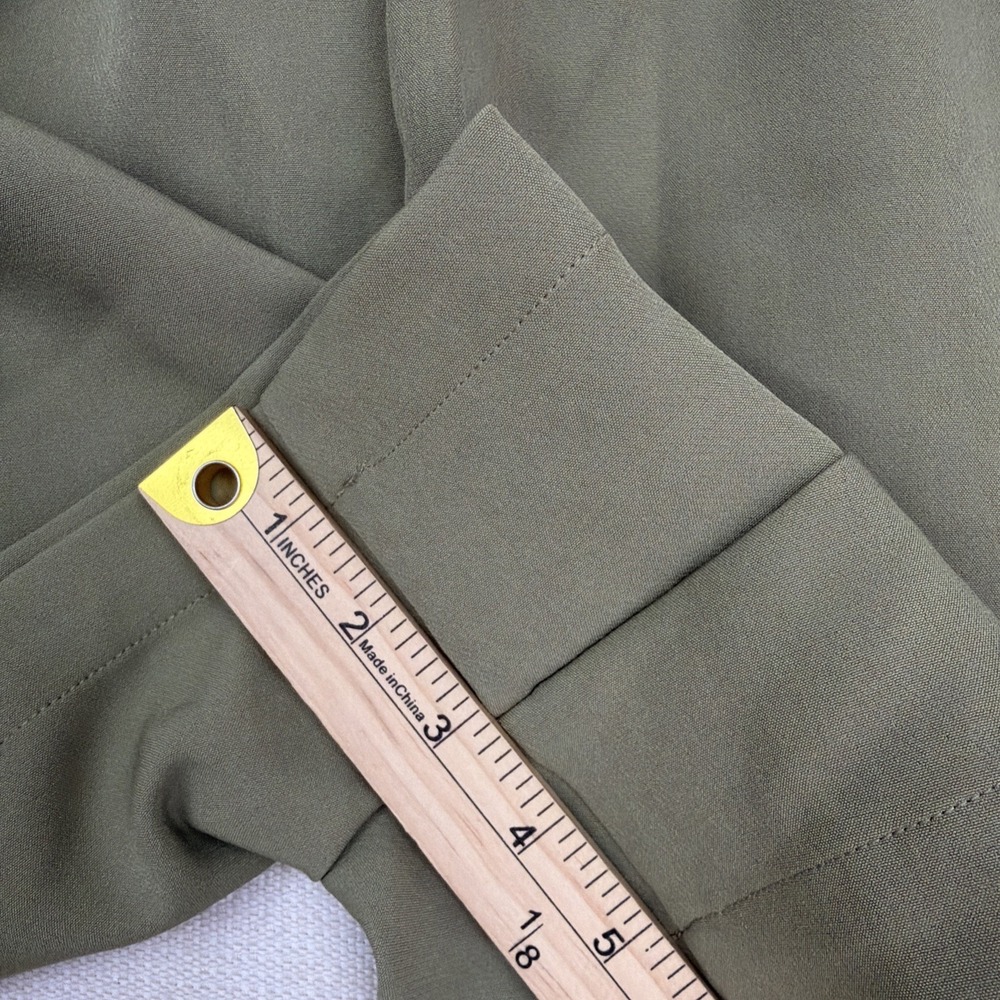 Walter Baker Women's Savannah Short Army L Pleated Preppy Elastic Waist in Back - Picture 6 of 12